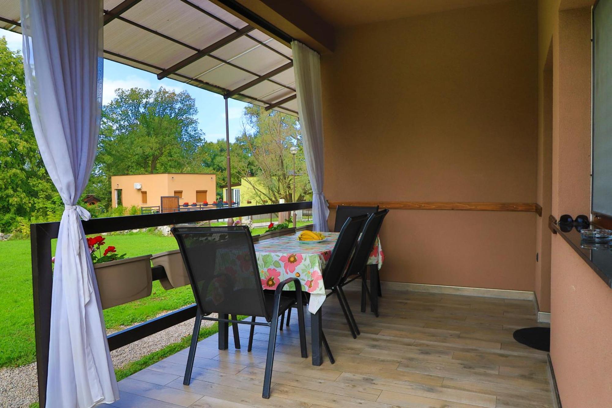 Holiday Homes Pozitiva Bihać Δωμάτιο φωτογραφία