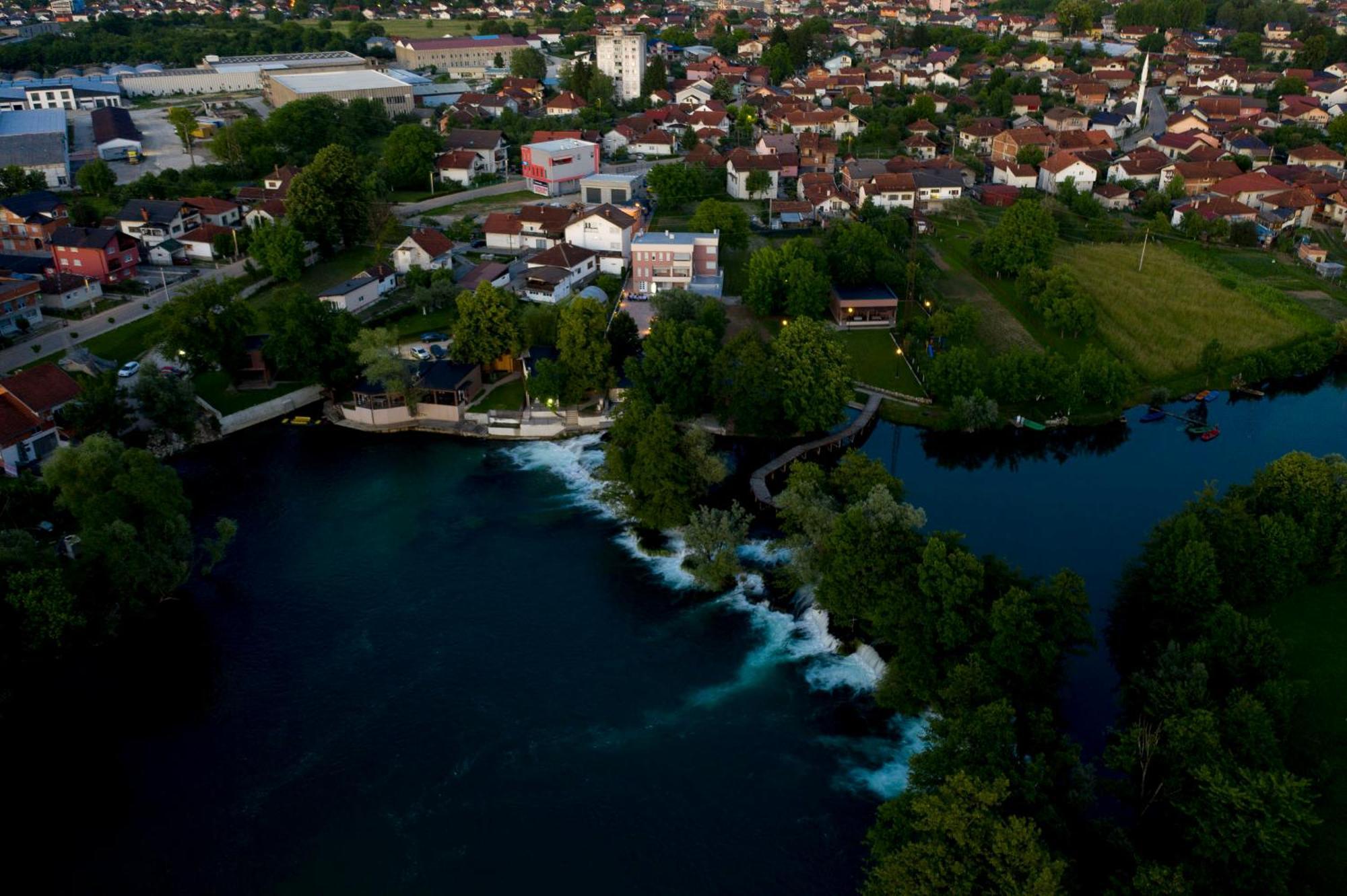 Holiday Homes Pozitiva Bihać Δωμάτιο φωτογραφία