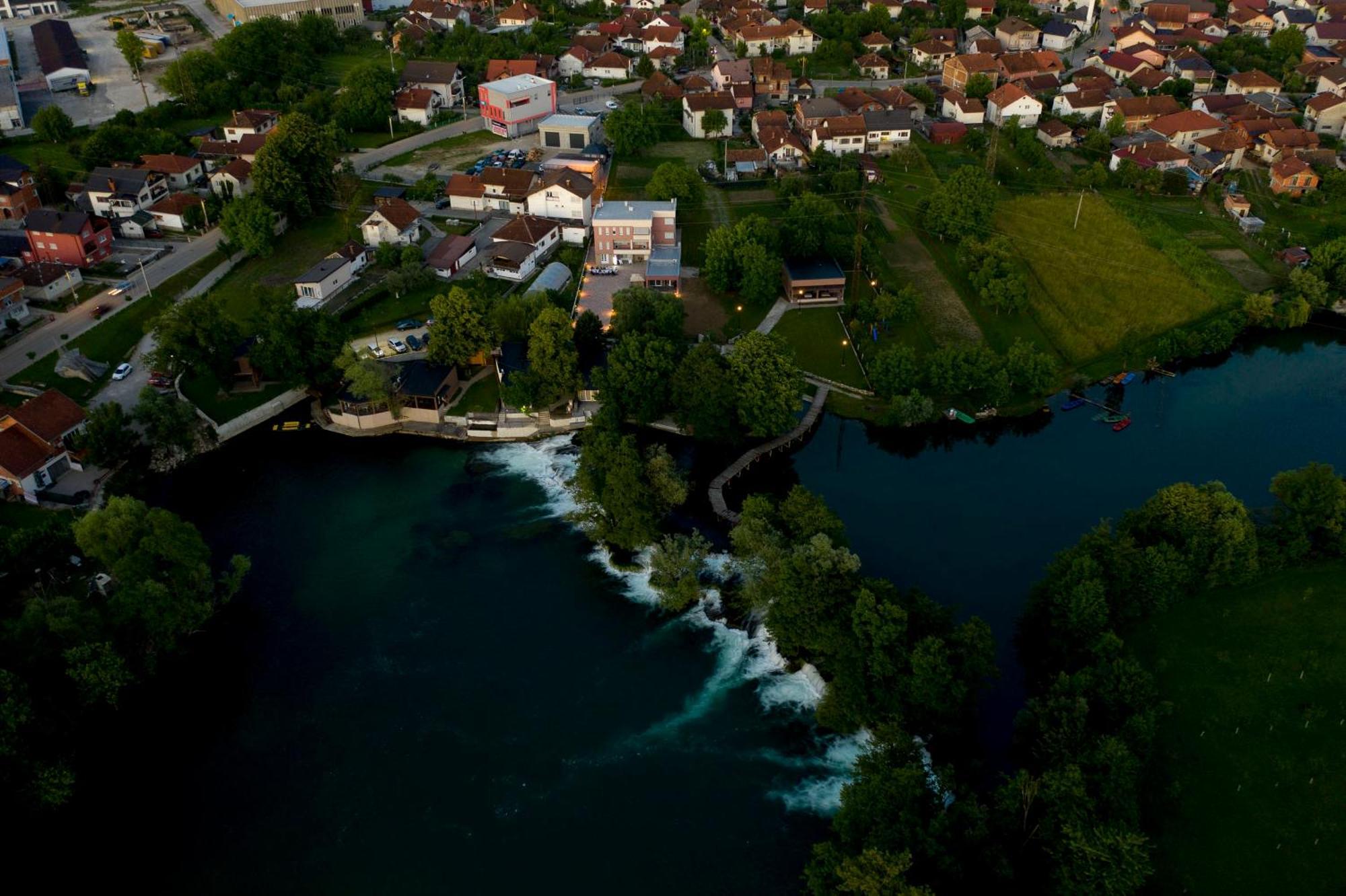 Holiday Homes Pozitiva Bihać Δωμάτιο φωτογραφία